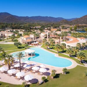 Architettura Mediterranea e Spiagge Da Sogno