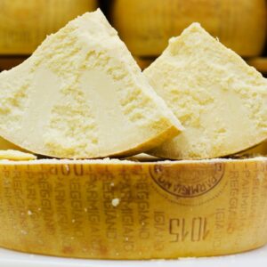 PARMA, LA ROCCA DI SORAGNA e IL FORMAGGIO PIÙ FAMOSO AL MONDO
